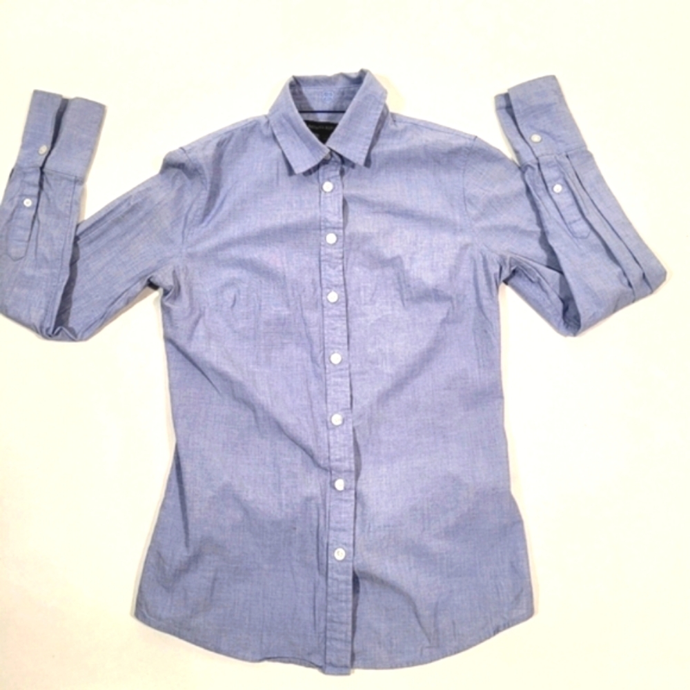 Banana Republic Petite blue button-down shirt US 00P